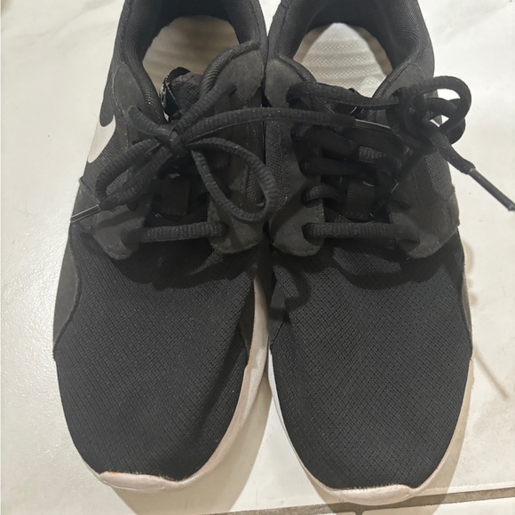 Nike runners size 7.5 women’s - Picture 3 of 3